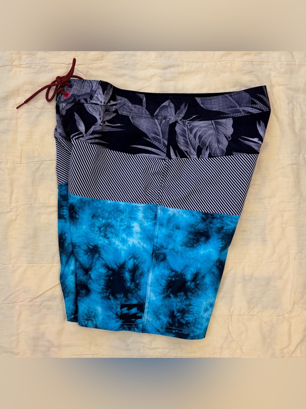 EUC Billabong Platinum X Tribong Boardshorts, Men Size 33, Surf Swim - Picture 16 of 16
